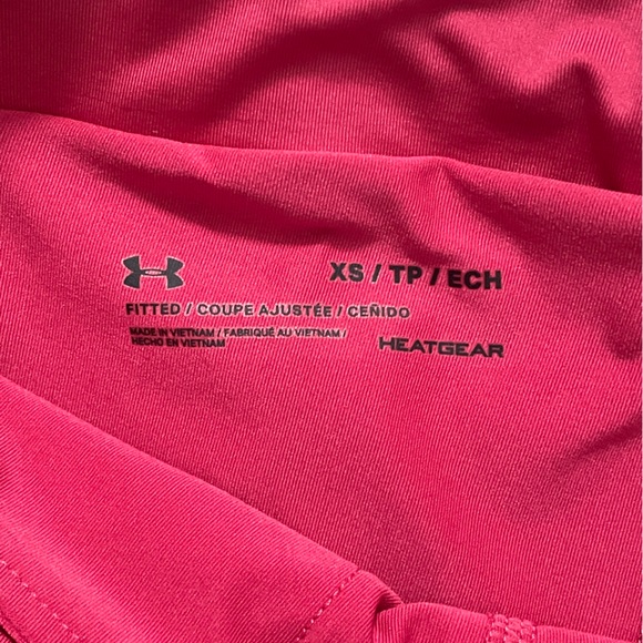 Under Armor Kids XS Fitted Double Layered Workout Shorts - Picture 2 of 2